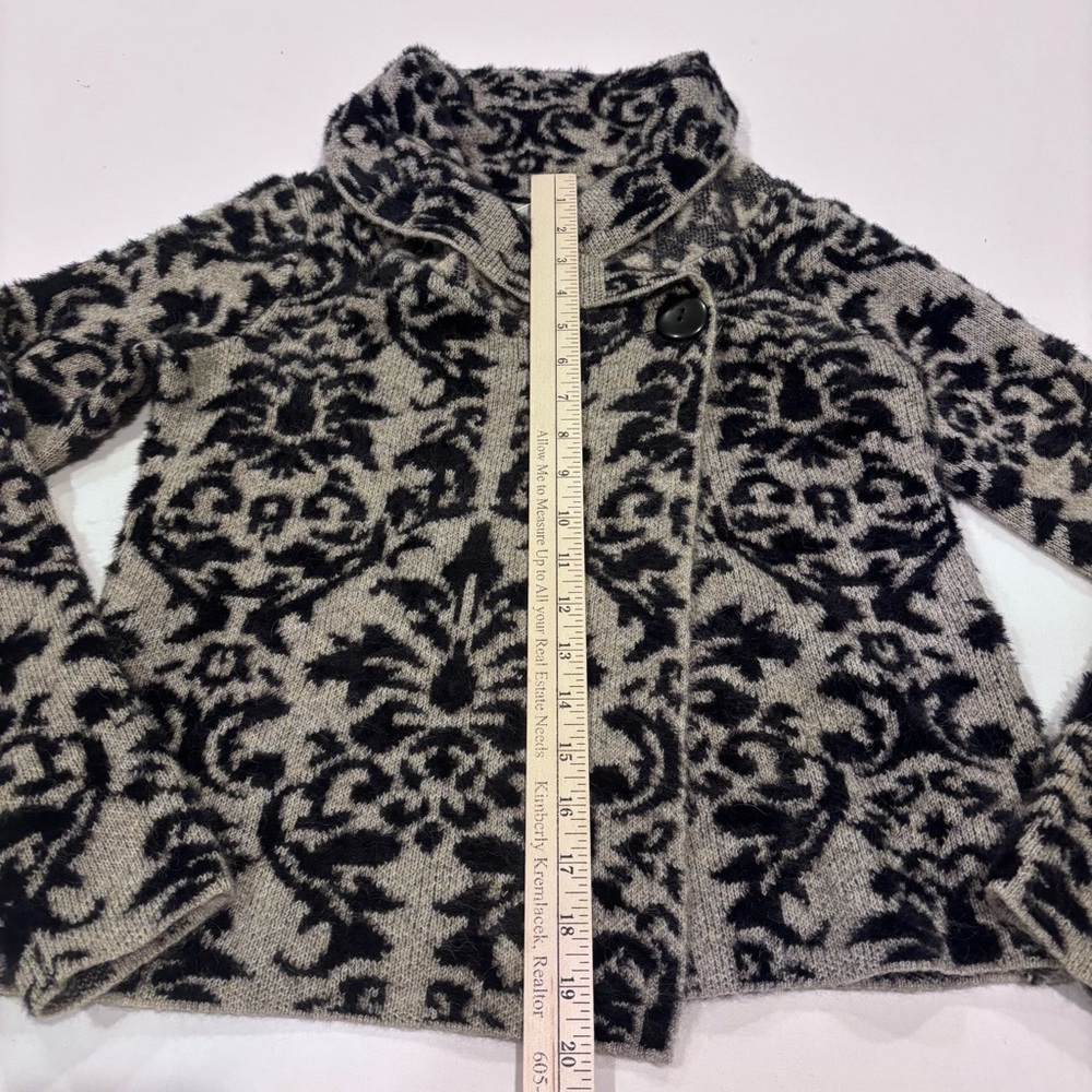 Christian Siriano Black and Cream Knit Cardigan Size XS Soft Wool Blend